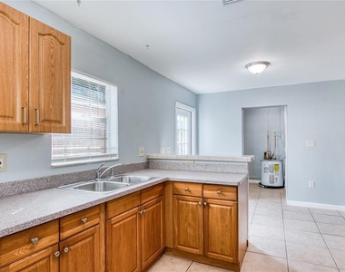 6704 Interbay Boulevard - Photo Thumbnail 17