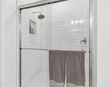 17307 Blue Walk Street - Photo Thumbnail 22