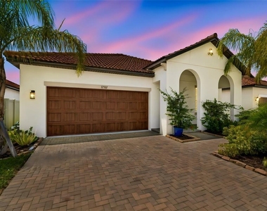 17307 Blue Walk Street - Photo Thumbnail 2
