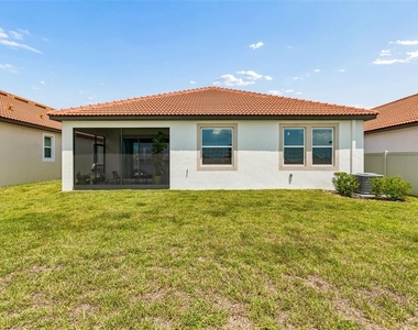 17307 Blue Walk Street - Photo Thumbnail 32
