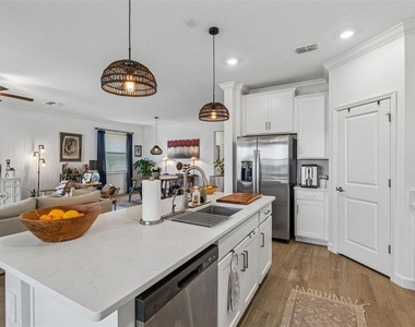 17307 Blue Walk Street - Photo Thumbnail 14