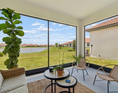 17307 Blue Walk Street - Photo Thumbnail 28