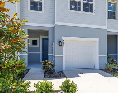 4298 Harbour Palm Drive - Photo Thumbnail 1