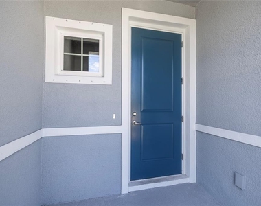 4298 Harbour Palm Drive - Photo Thumbnail 2