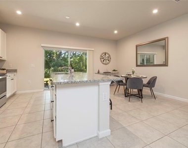 4298 Harbour Palm Drive - Photo Thumbnail 10