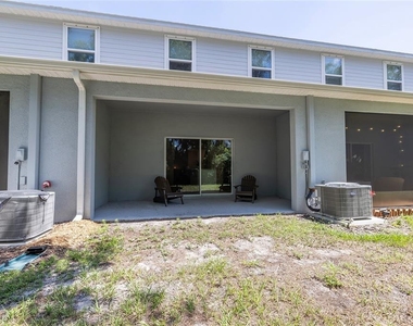 4298 Harbour Palm Drive - Photo Thumbnail 33