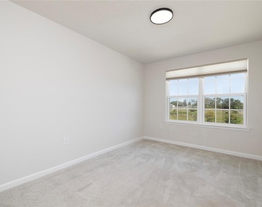4298 Harbour Palm Drive - Photo Thumbnail 26