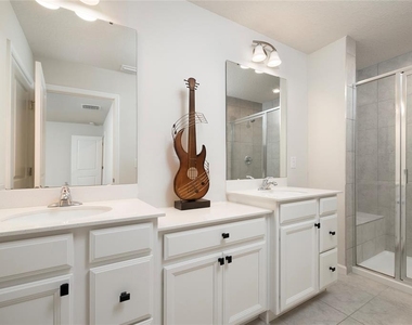 4298 Harbour Palm Drive - Photo Thumbnail 22