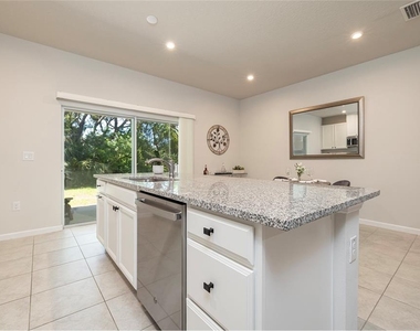4298 Harbour Palm Drive - Photo Thumbnail 11
