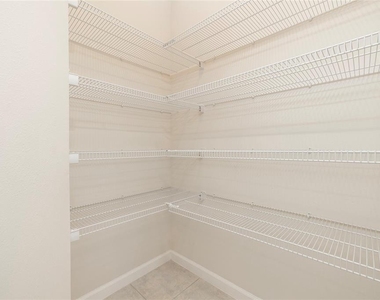 4298 Harbour Palm Drive - Photo Thumbnail 17