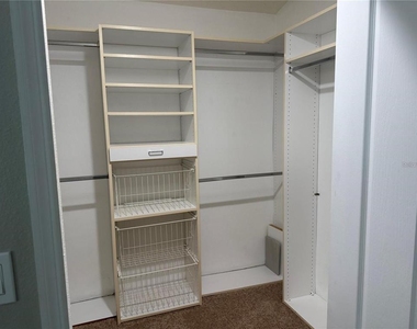 10609 Chambers Drive - Photo Thumbnail 13