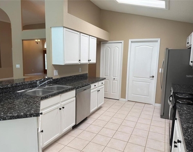 10609 Chambers Drive - Photo Thumbnail 8