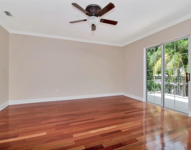 165 Baltic Circle - Photo Thumbnail 33