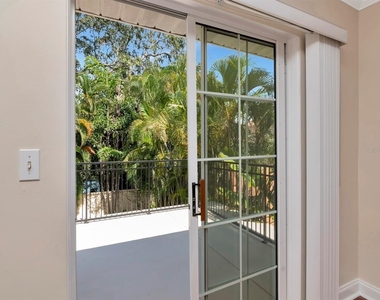 165 Baltic Circle - Photo Thumbnail 46