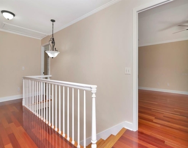 165 Baltic Circle - Photo Thumbnail 32