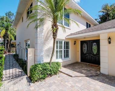 165 Baltic Circle - Photo Thumbnail 4