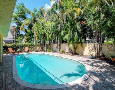 165 Baltic Circle - Photo Thumbnail 58