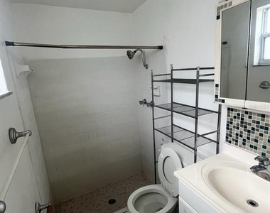 3702 Sail Drive - Photo Thumbnail 4