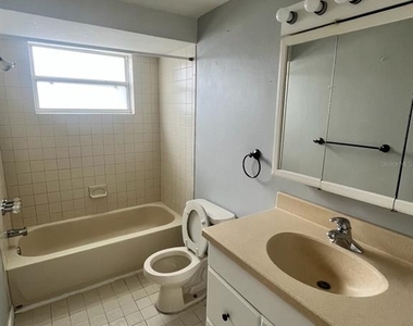 3702 Sail Drive - Photo Thumbnail 6