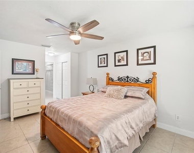 314 Knottwood Court - Photo Thumbnail 13