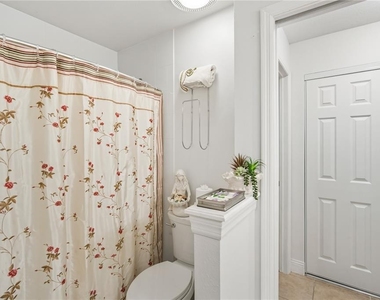 314 Knottwood Court - Photo Thumbnail 16