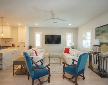 4117 W Euclid Avenue - Photo Thumbnail 8