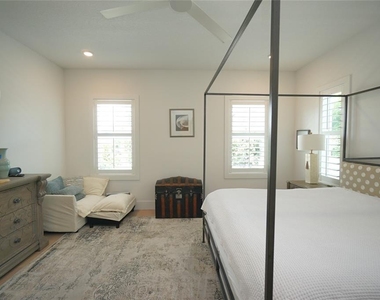 4117 W Euclid Avenue - Photo Thumbnail 20