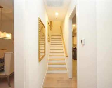 4117 W Euclid Avenue - Photo Thumbnail 25