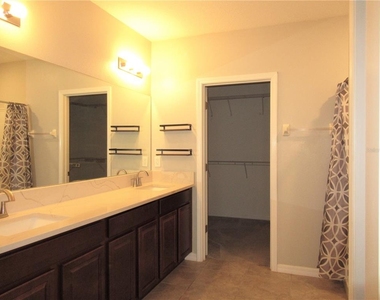 10120 Rose Petal Place - Photo Thumbnail 29
