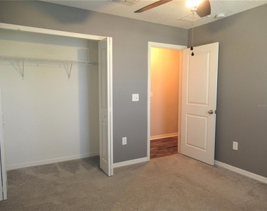 10120 Rose Petal Place - Photo Thumbnail 6