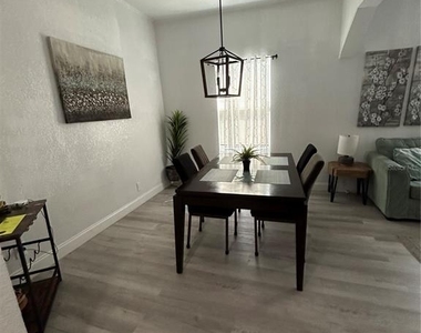 2626 E 28th Avenue - Photo Thumbnail 6