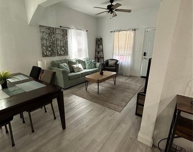 2626 E 28th Avenue - Photo Thumbnail 2