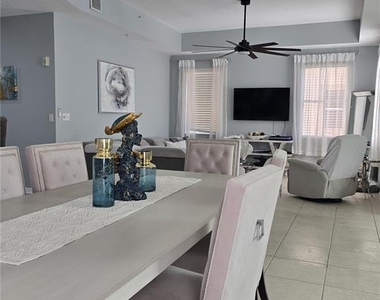 612 Wells Court - Photo Thumbnail 8