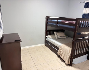 612 Wells Court - Photo Thumbnail 13