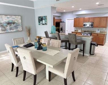 612 Wells Court - Photo Thumbnail 7