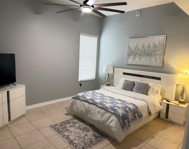 612 Wells Court - Photo Thumbnail 11