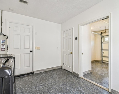 12257 Eldon Drive - Photo Thumbnail 54