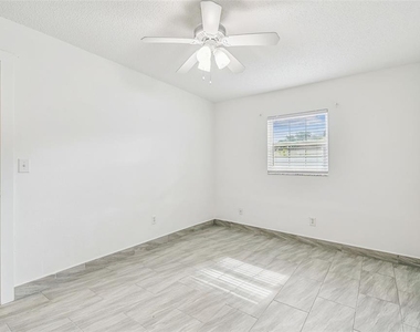12257 Eldon Drive - Photo Thumbnail 43
