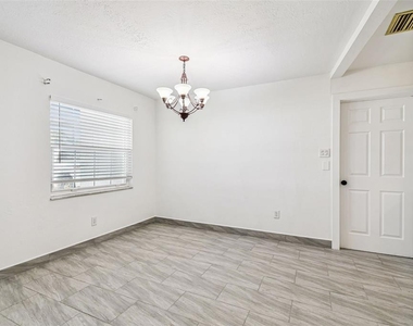 12257 Eldon Drive - Photo Thumbnail 18