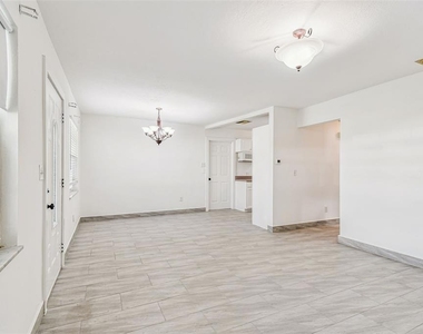 12257 Eldon Drive - Photo Thumbnail 17
