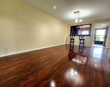 2452 Enterprise Road - Photo Thumbnail 18