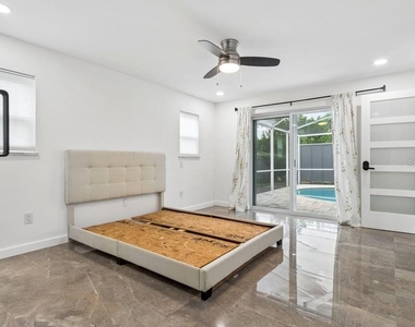 1658 Indian Rocks Road S - Photo Thumbnail 22