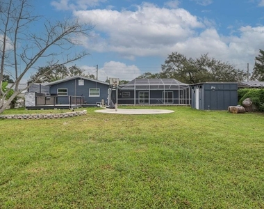 1658 Indian Rocks Road S - Photo Thumbnail 4