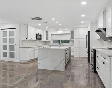 1658 Indian Rocks Road S - Photo Thumbnail 18
