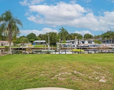 1658 Indian Rocks Road S - Photo Thumbnail 3