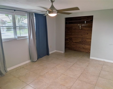5637 Chipper Drive - Photo Thumbnail 10