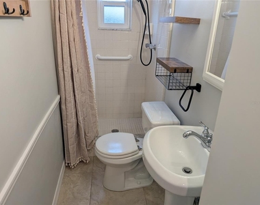 5637 Chipper Drive - Photo Thumbnail 8