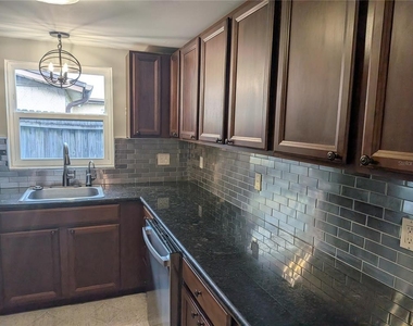 5637 Chipper Drive - Photo Thumbnail 4