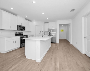 17432 Holly Well Avenue - Photo Thumbnail 14