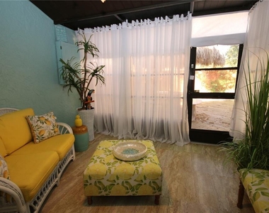 2084 Sunset Grove Lane - Photo Thumbnail 12